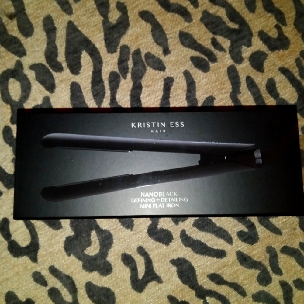 MINI HAIR STRAIGHTENER